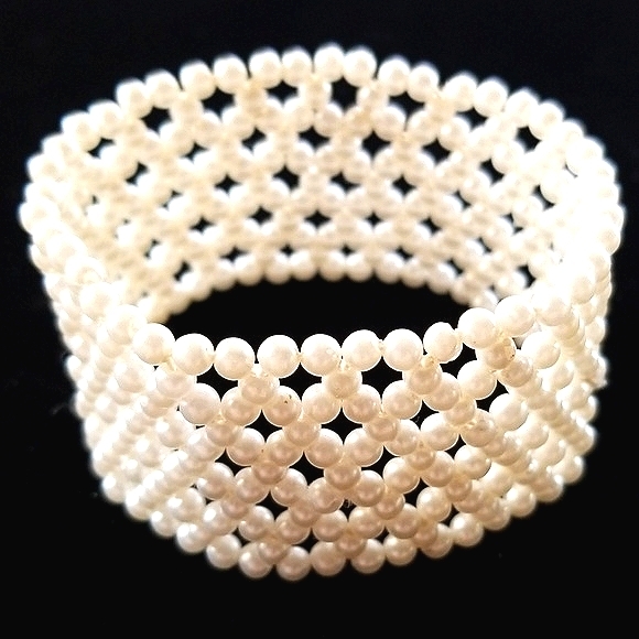 Vintage Faux Pearl Beaded Stretch Bracelet - Picture 5 of 10